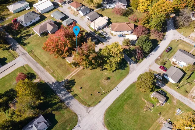 $84,900 | 320 Franklin Avenue, Orient, IL 62874