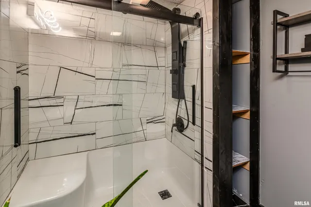 $84,900 | 320 Franklin Avenue, Orient, IL 62874