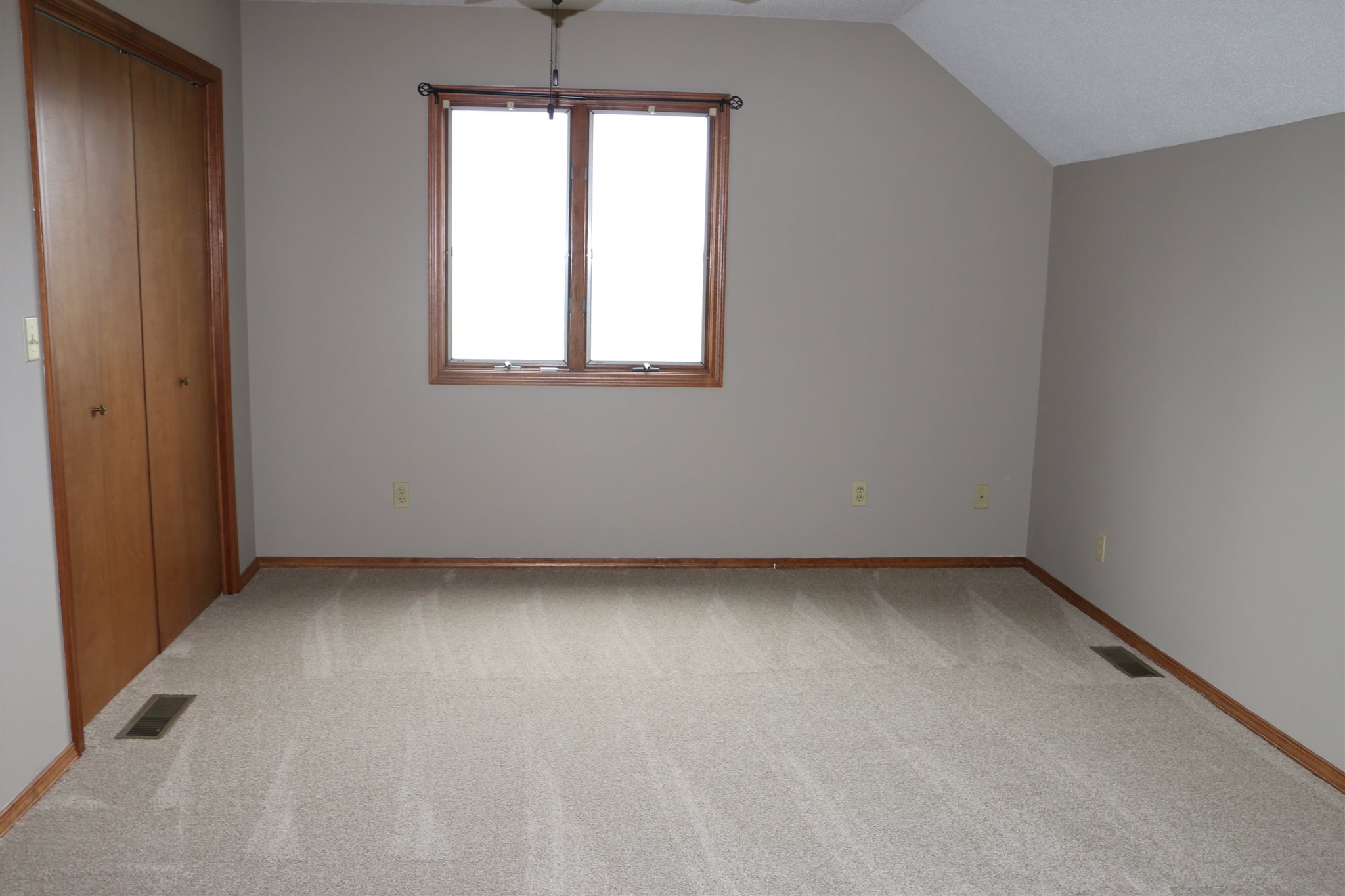 521 South 600 W Road Yorktown, IN 47396 - Photo 27 of 32 Gallery Image 27