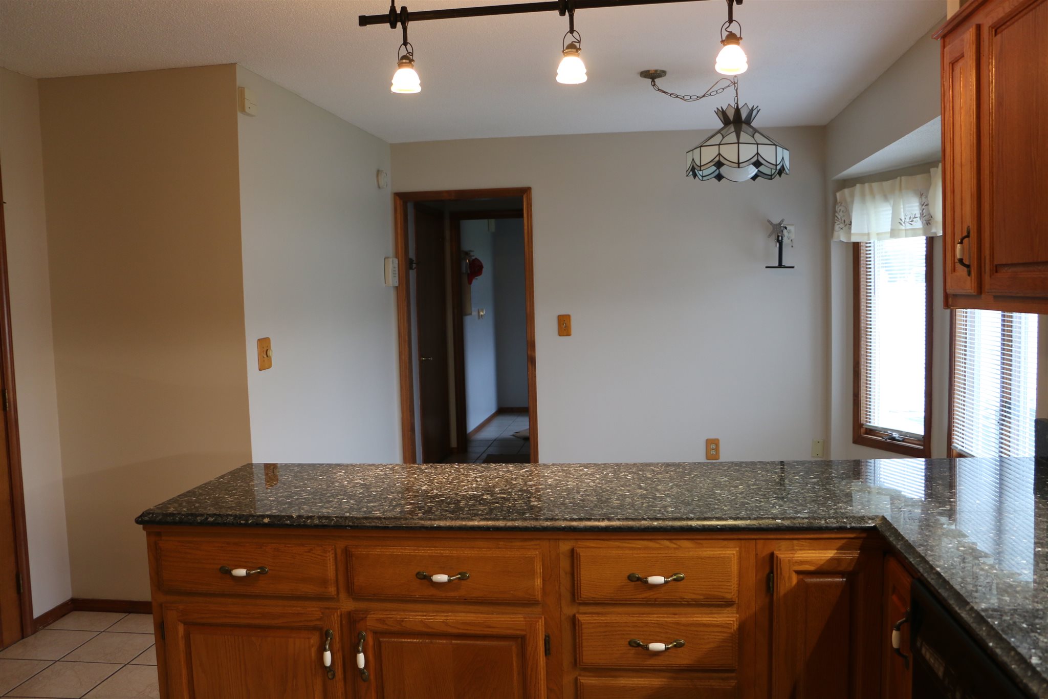521 South 600 W Road Yorktown, IN 47396 - Photo 9 of 32 Gallery Image 9