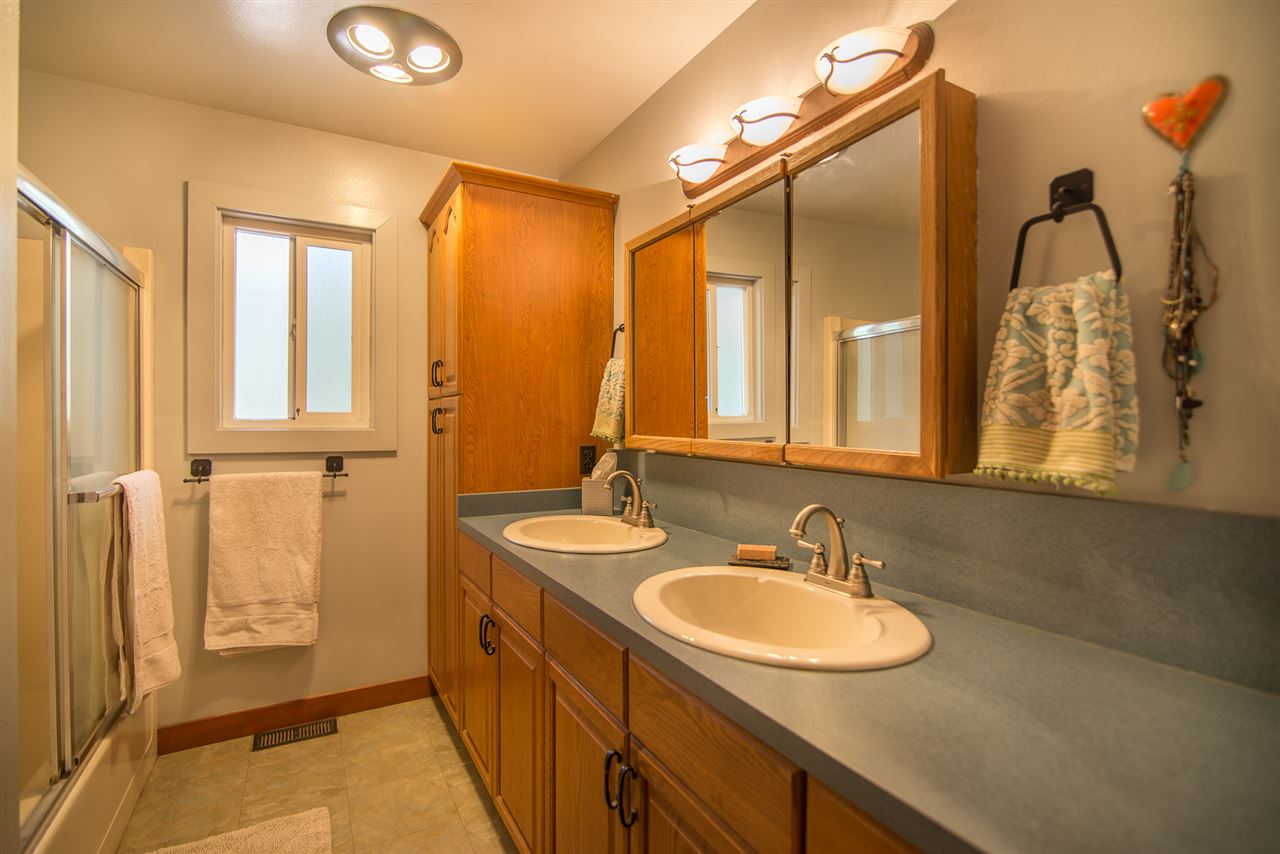 10889 Blueberry Road Truckee, CA 96161 - Photo 11 of 14 Gallery Image 11