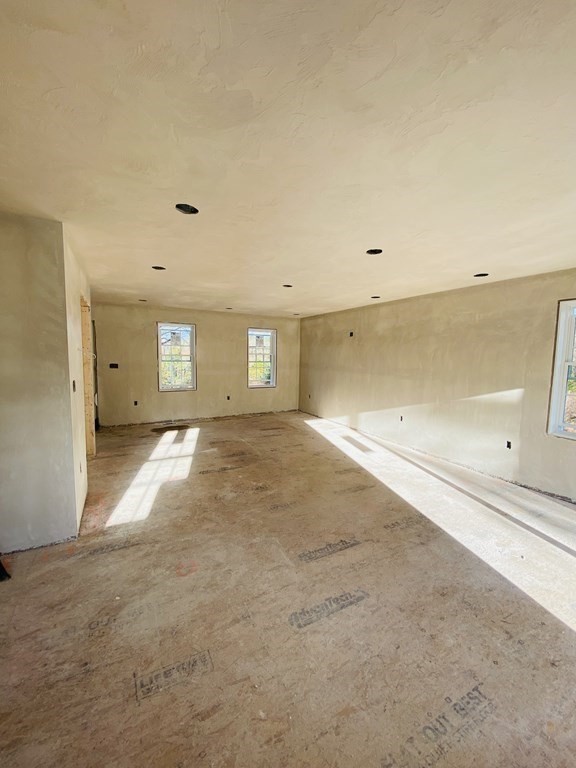 22 High Street Rochester, MA 02770 - Photo 6 of 9
