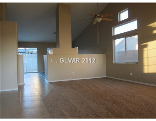 696 Skyline Road Henderson, NV 89002 - Photo 6 of 25 Living Room.