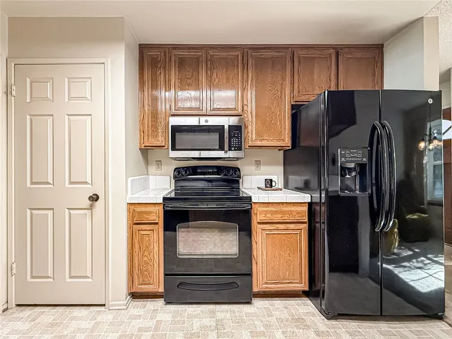 $689,000 | 3425 Rio Hato Court, Camarillo, CA 93010