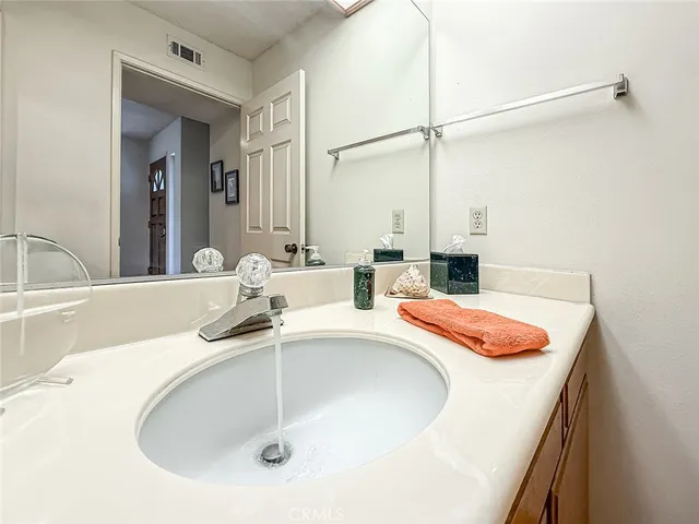 $689,000 | 3425 Rio Hato Court, Camarillo, CA 93010