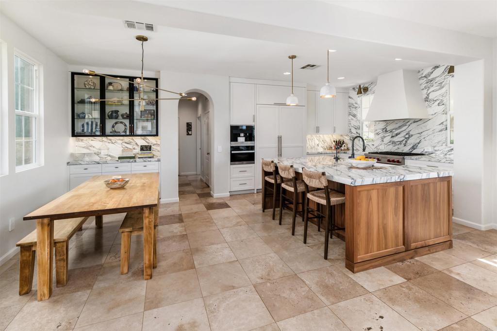 2367 Lapis Road Carlsbad, CA 92009 - Photo 11 of 58