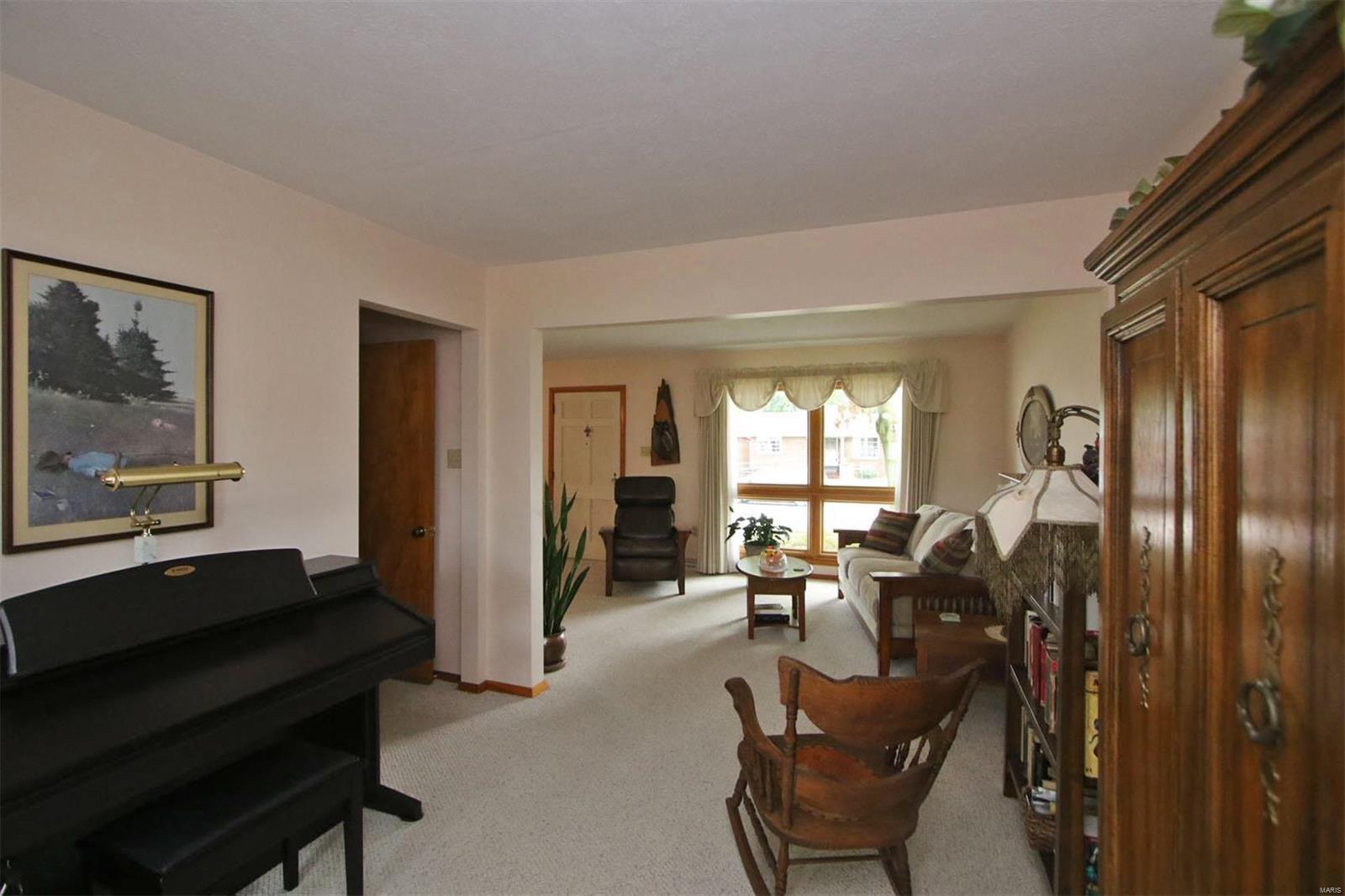 423 North Maple Avenue Roxana, IL 62084 - Photo 11 of 54