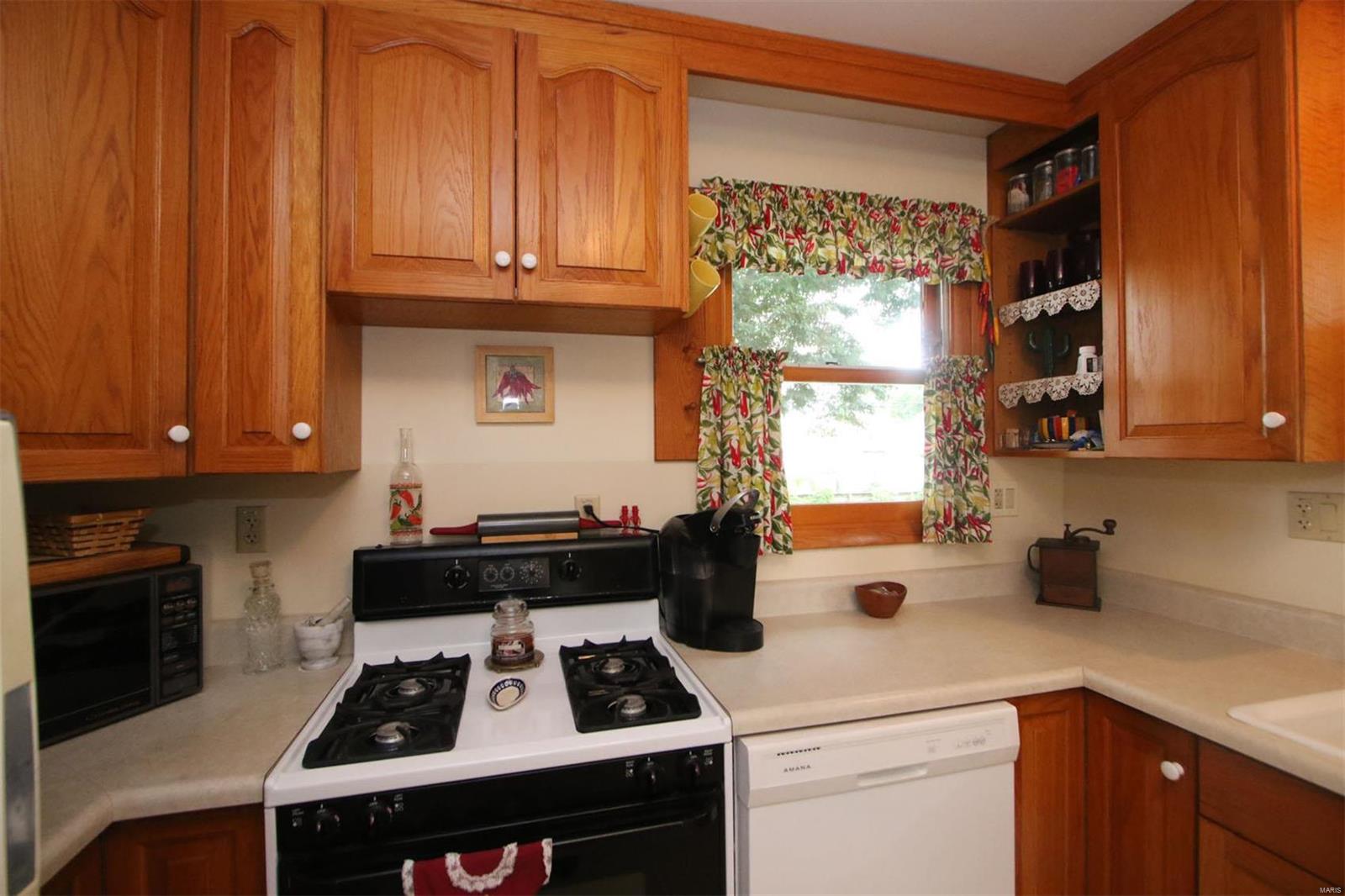 423 North Maple Avenue Roxana, IL 62084 - Photo 14 of 54