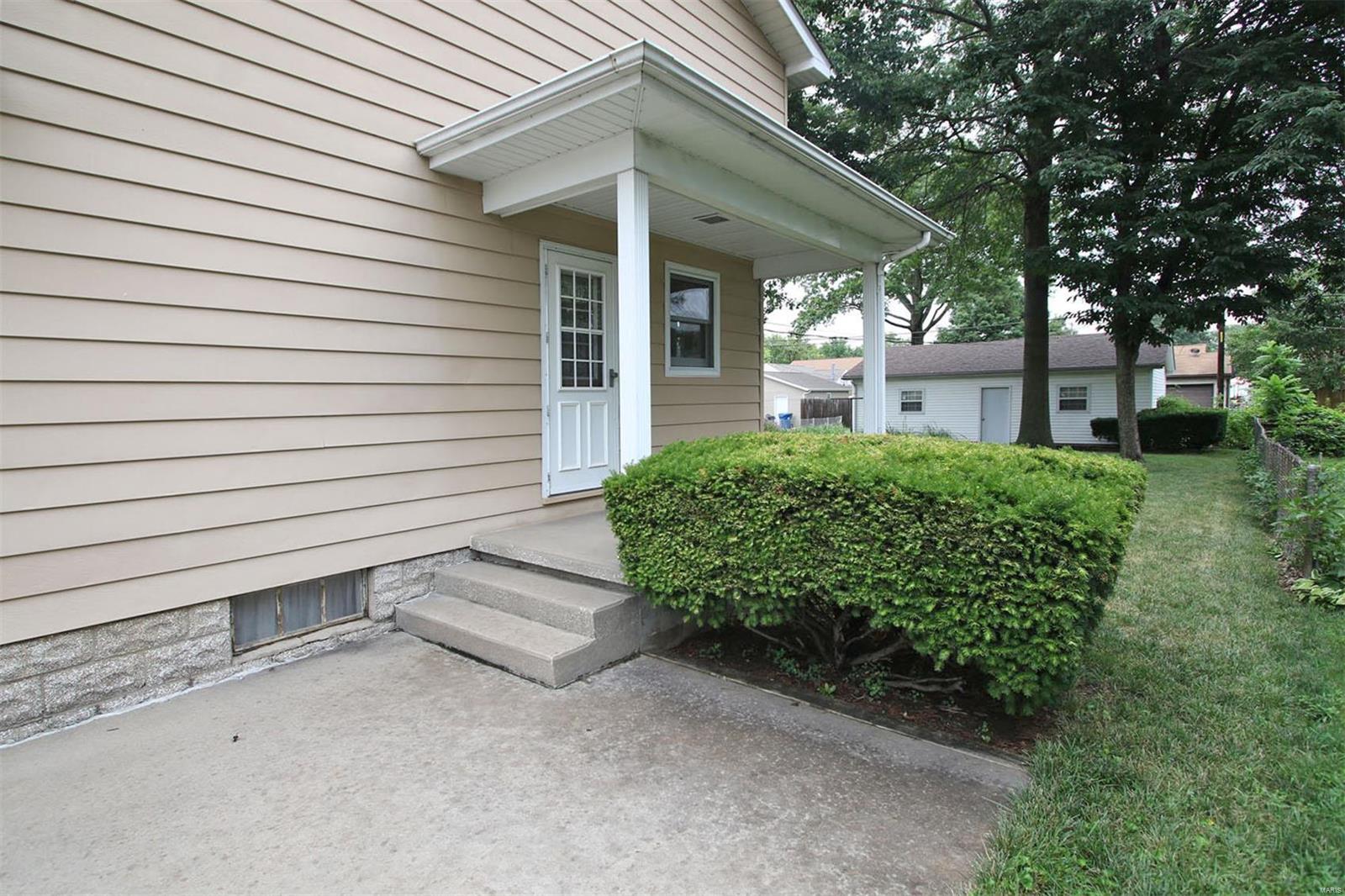 423 North Maple Avenue Roxana, IL 62084 - Photo 38 of 54