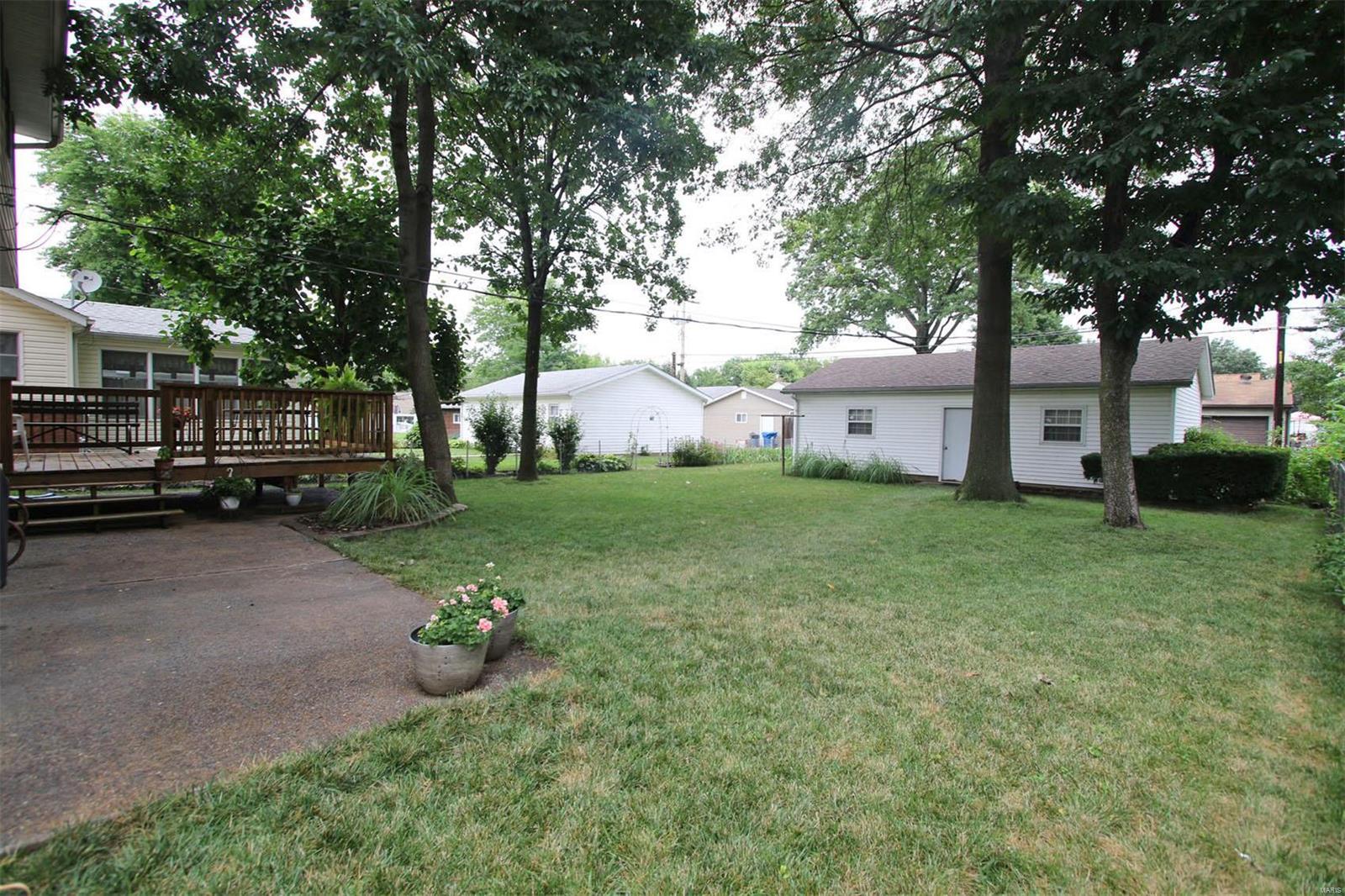 423 North Maple Avenue Roxana, IL 62084 - Photo 39 of 54
