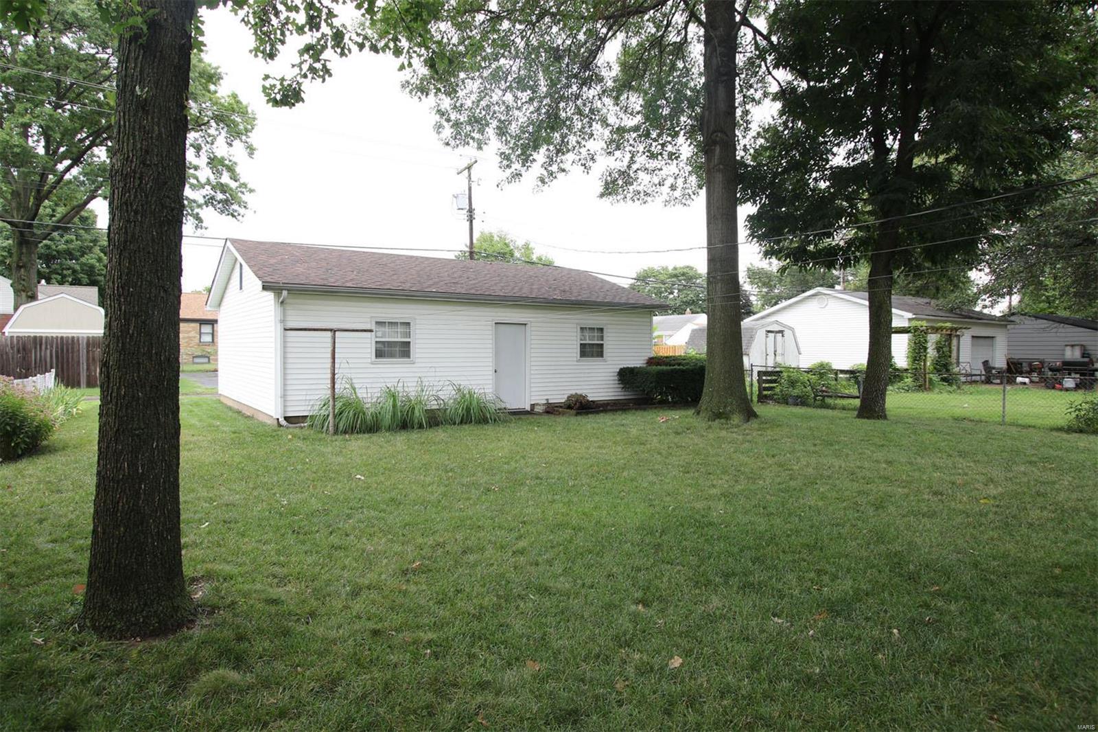 423 North Maple Avenue Roxana, IL 62084 - Photo 50 of 54