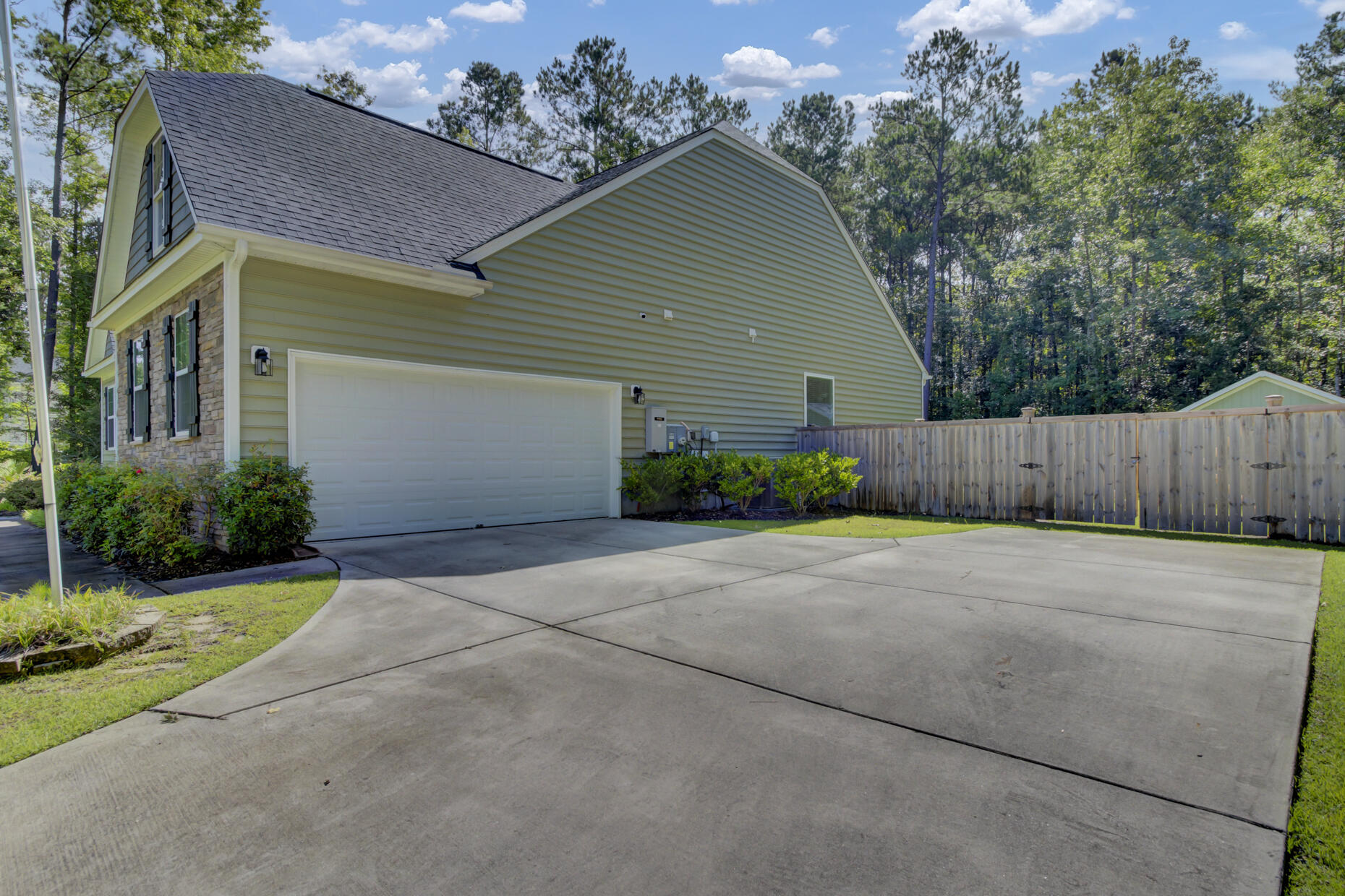 2005 Tacoma Circle Ridgeville, SC 29472 - Photo 7 of 53 7