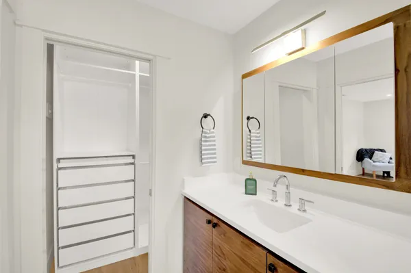 $999,990 | 7510 Daugherty Street, Austin, TX 78757