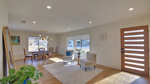 $999,990 | 7510 Daugherty Street, Austin, TX 78757