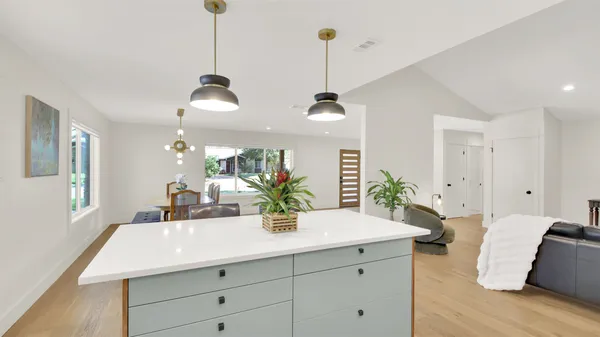 $999,990 | 7510 Daugherty Street, Austin, TX 78757