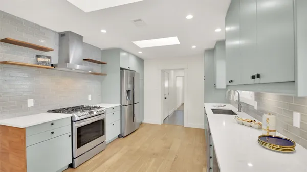 $999,990 | 7510 Daugherty Street, Austin, TX 78757