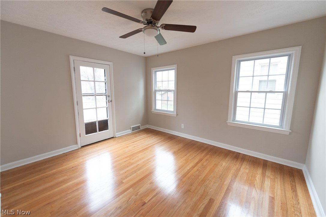 3551 Cedarbrook Road Cleveland, OH 44118 - Photo 21 of 35