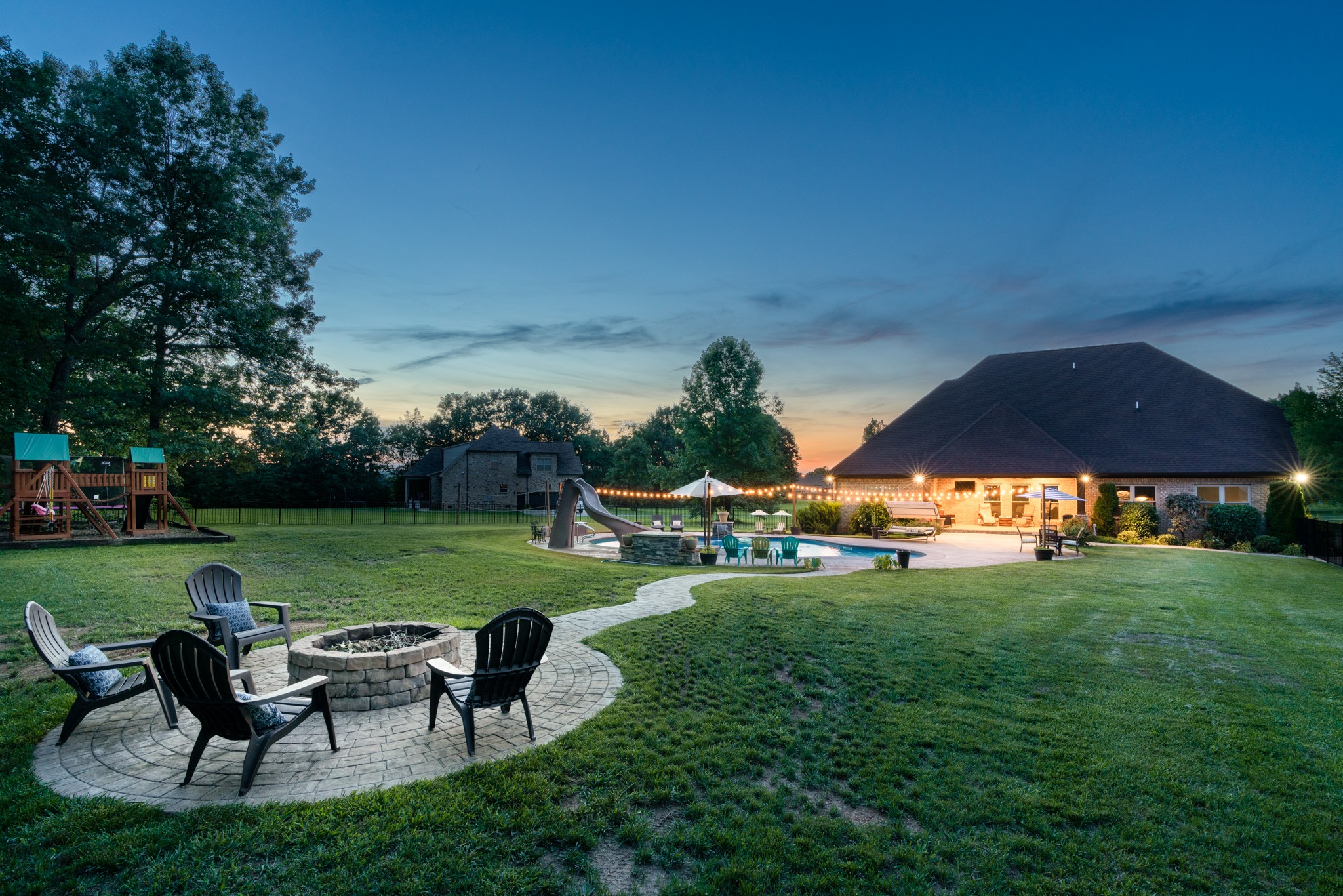 3800 Rowland Road Murfreesboro, TN 37128 - Photo 3 of 38 a view of a park with lawn chairs and a table