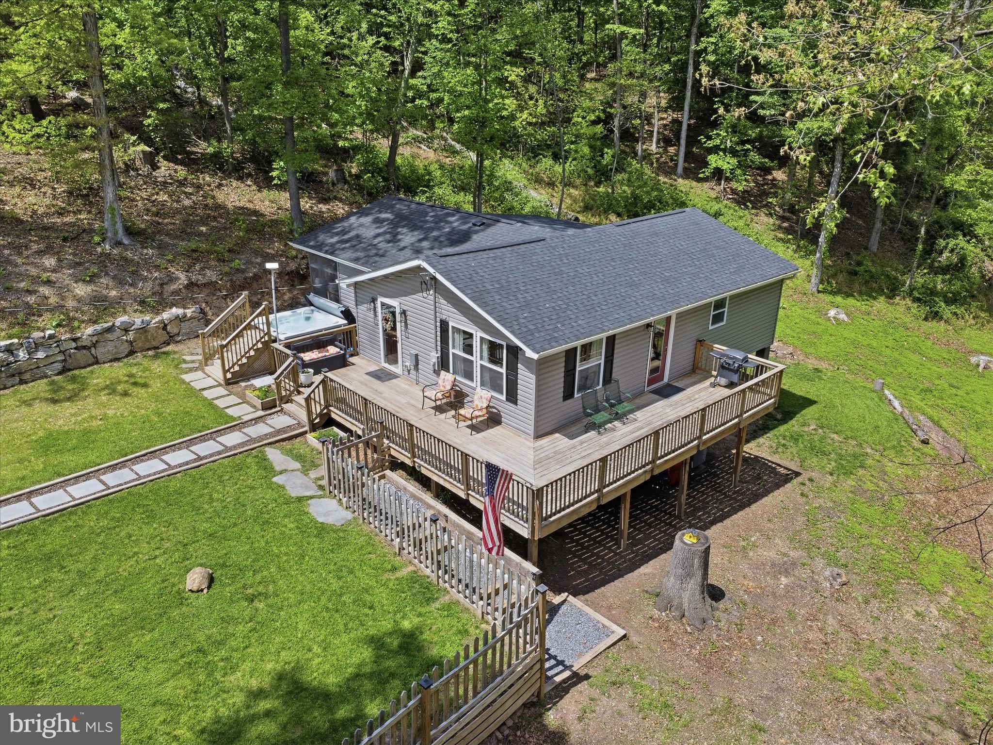 3147 Mountain Lake Road Hedgesville, WV 25427 - Photo 2 of 53