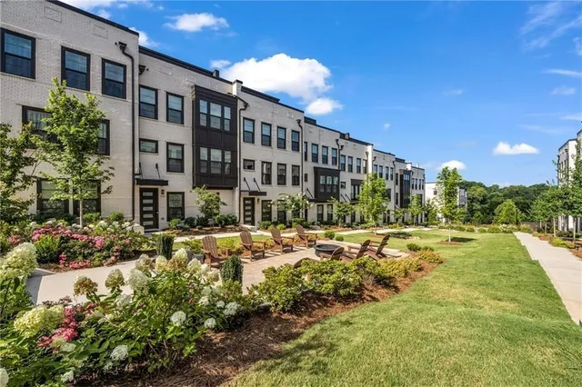 $4,300 | 552 Ember Lane Northwest, Atlanta, GA 30309