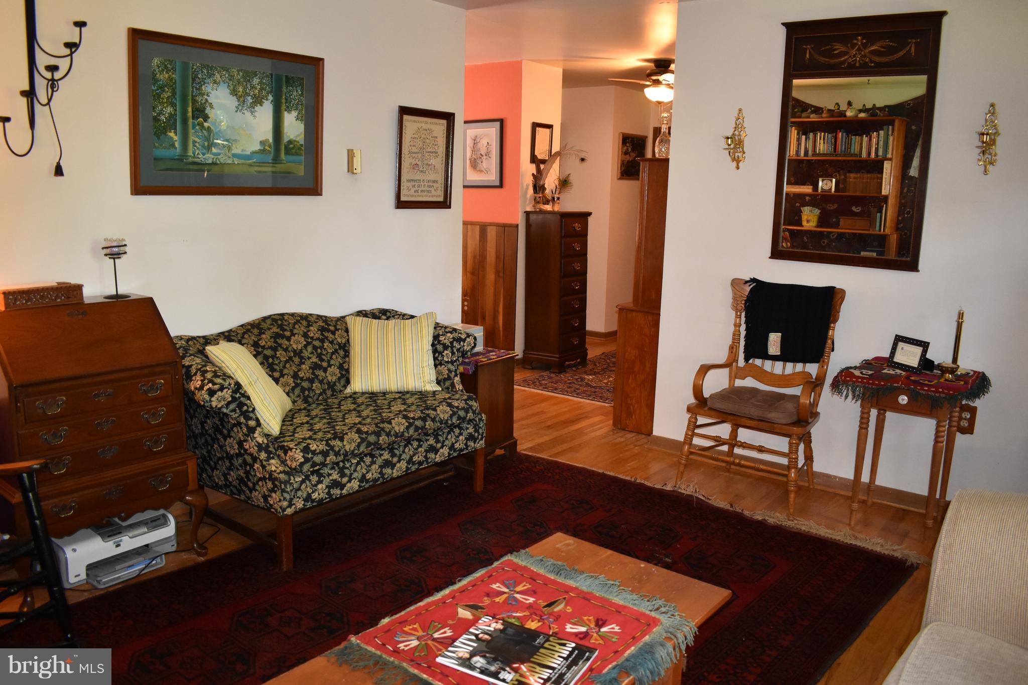 4907 Roller Road Manchester, MD 21102 - Photo 9 of 23 Living Room