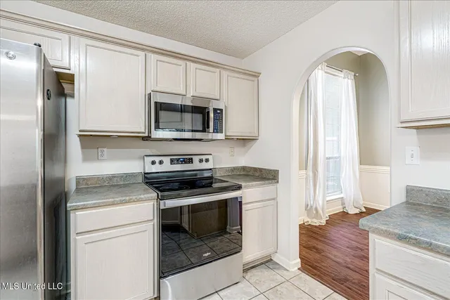 $295,000 | 285 Northwood Hills Drive, Hernando, MS 38632