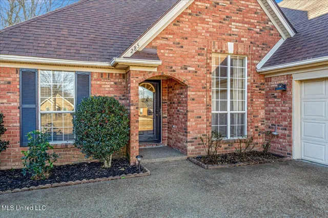 $295,000 | 285 Northwood Hills Drive, Hernando, MS 38632