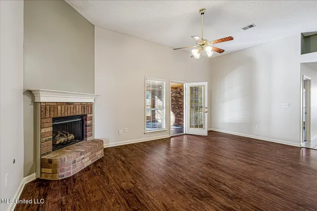 $295,000 | 285 Northwood Hills Drive, Hernando, MS 38632