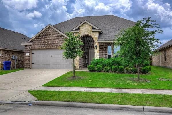 $339,000 | 3217 Honeycomb Way, Royse City, TX 75189