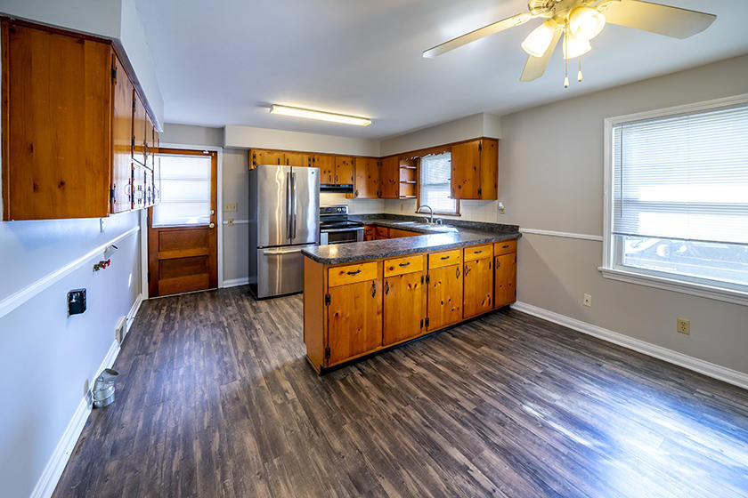 4906 Maryman Road Louisville, KY 40258 - Photo 9 of 15 35.jpg