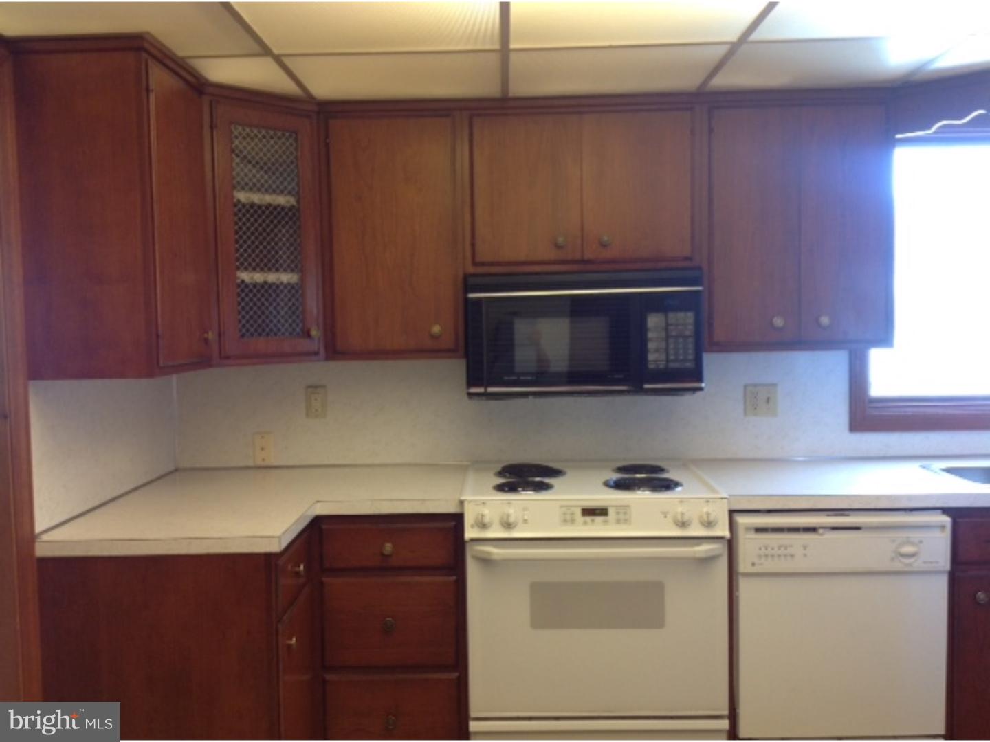 12 Brockton Road Hamilton, NJ 08619 - Photo 9 of 13 Kitchen