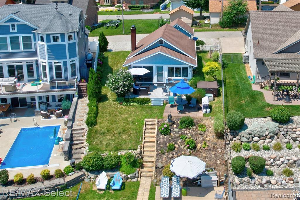 13447 Haddon Street Fenton, MI 48430 - Photo 2 of 30
