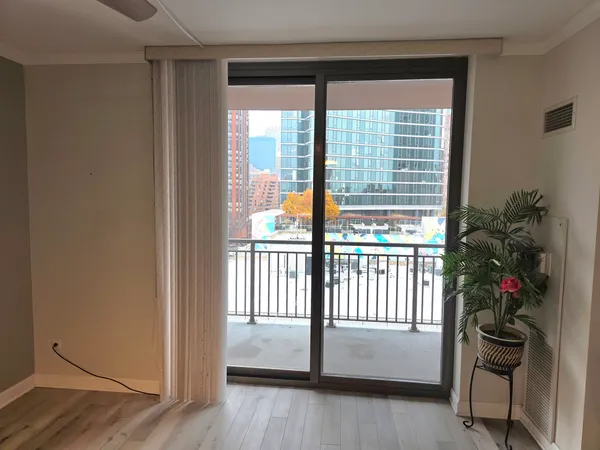 $2,350 | 1101 South State Street, Unit 801, Chicago, IL 60605