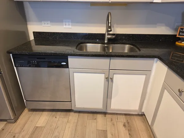 $2,350 | 1101 South State Street, Unit 801, Chicago, IL 60605