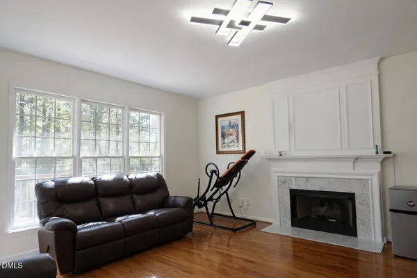 $2,950 | 119 Woodshire Lane, Chapel Hill, NC 27514