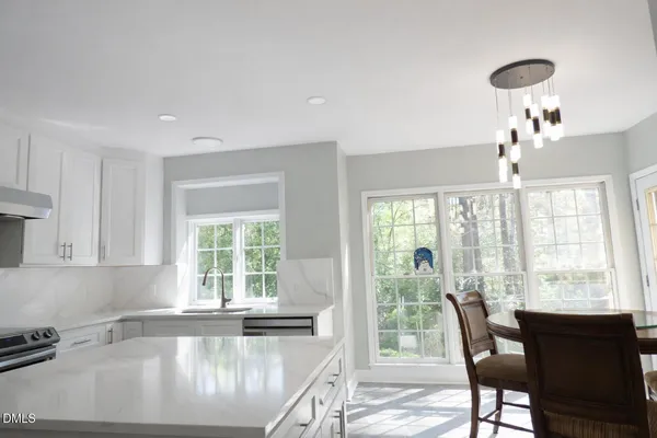 $2,950 | 119 Woodshire Lane, Chapel Hill, NC 27514