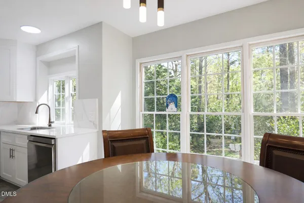 $2,950 | 119 Woodshire Lane, Chapel Hill, NC 27514