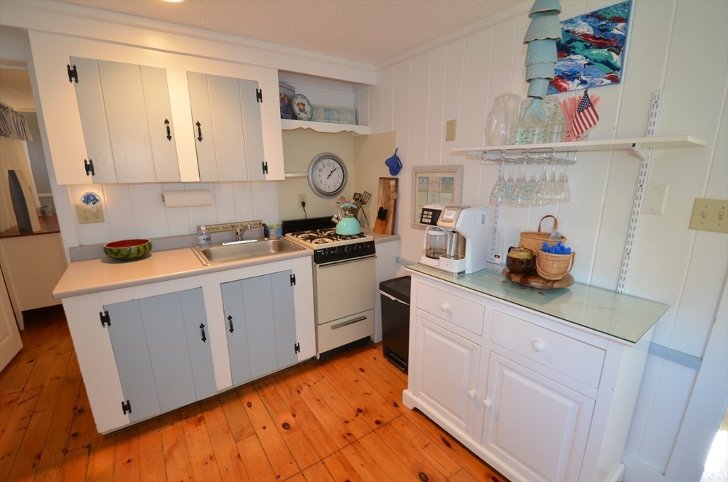 194 Captain Chase Road, Unit 8 Dennis, MA 02639 - Photo 10 of 22