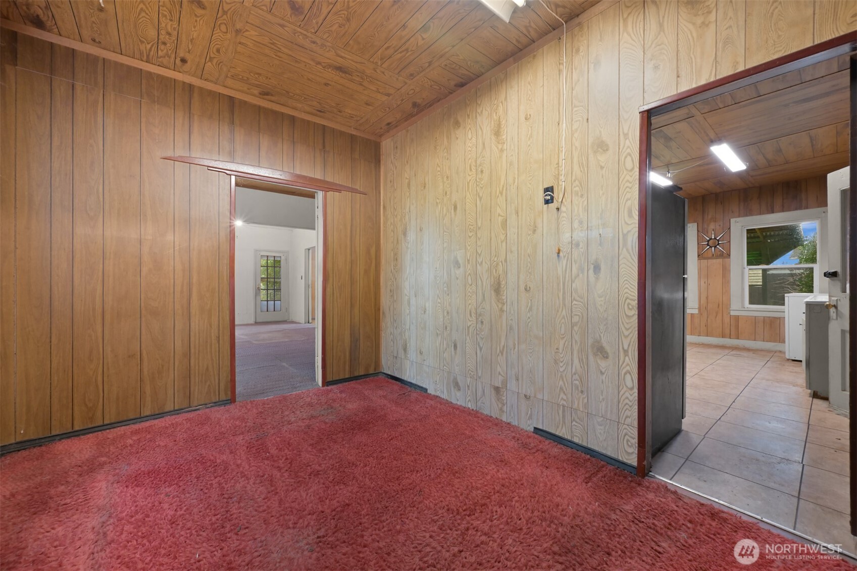 2701 Michigan Street Bellingham, WA 98226 - Photo 31 of 39 a view of a hallway