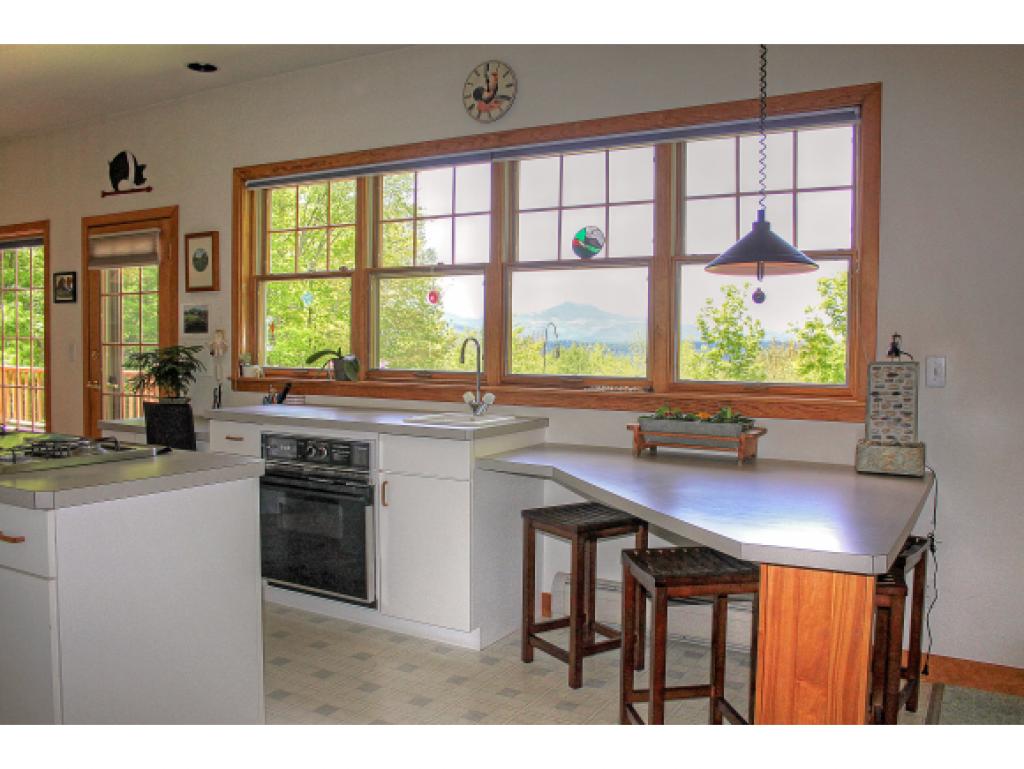 402 Valley View Road Waterbury, VT 05677 - Photo 10 of 33 Gallery Image 10