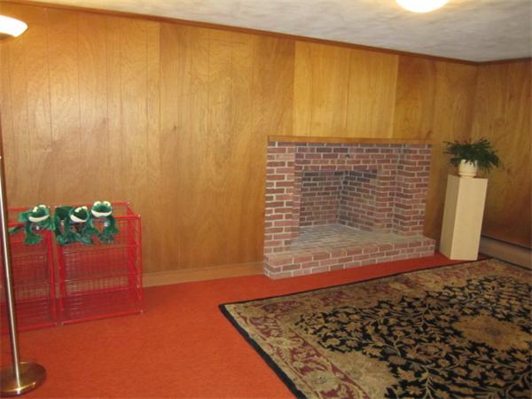 28 East Boulevard Road Newton, MA 02459 - Photo 22 of 23 Gallery Image 22