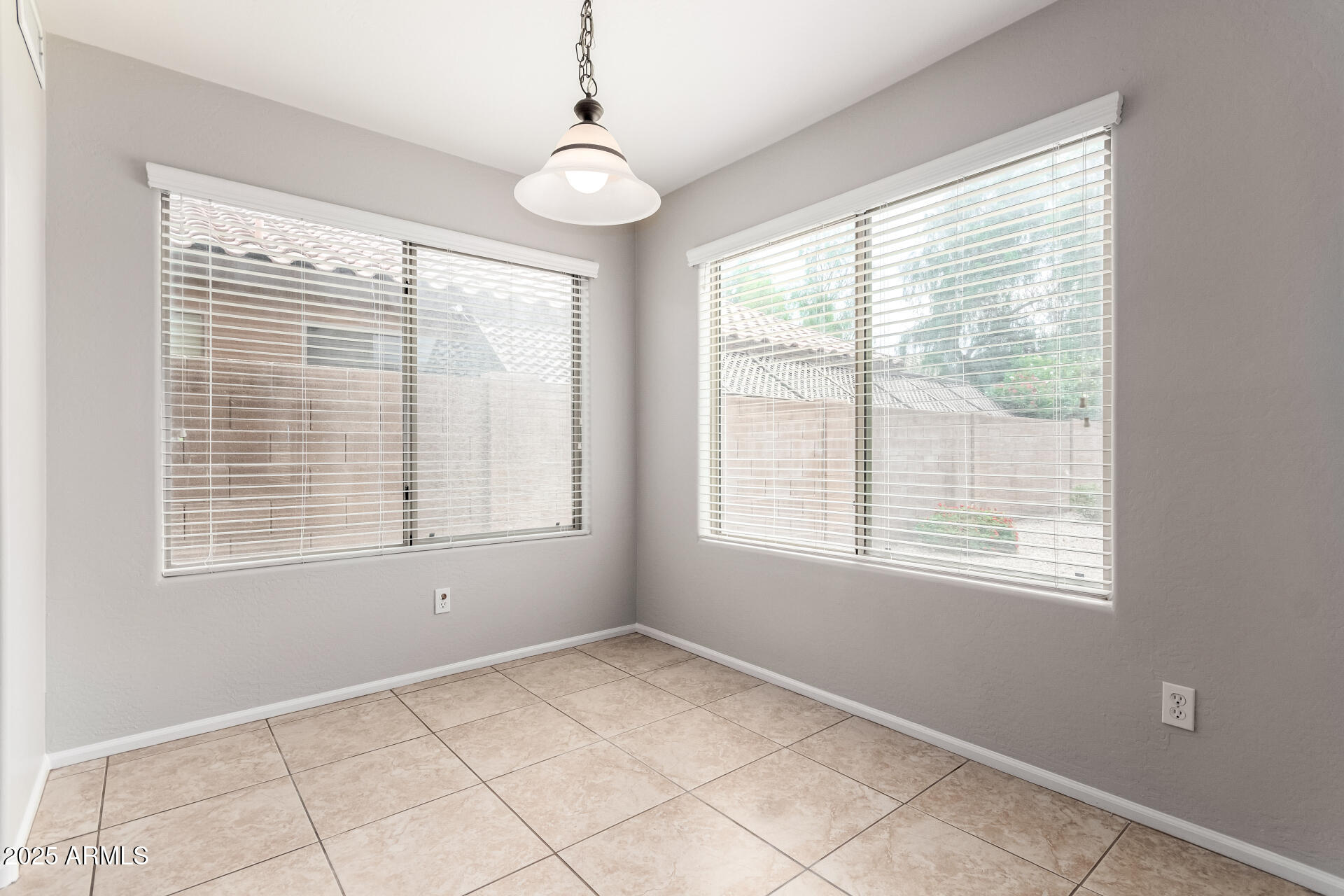 44865 West Woody Road Maricopa, AZ 85139 - Photo 13 of 36 13 Dining