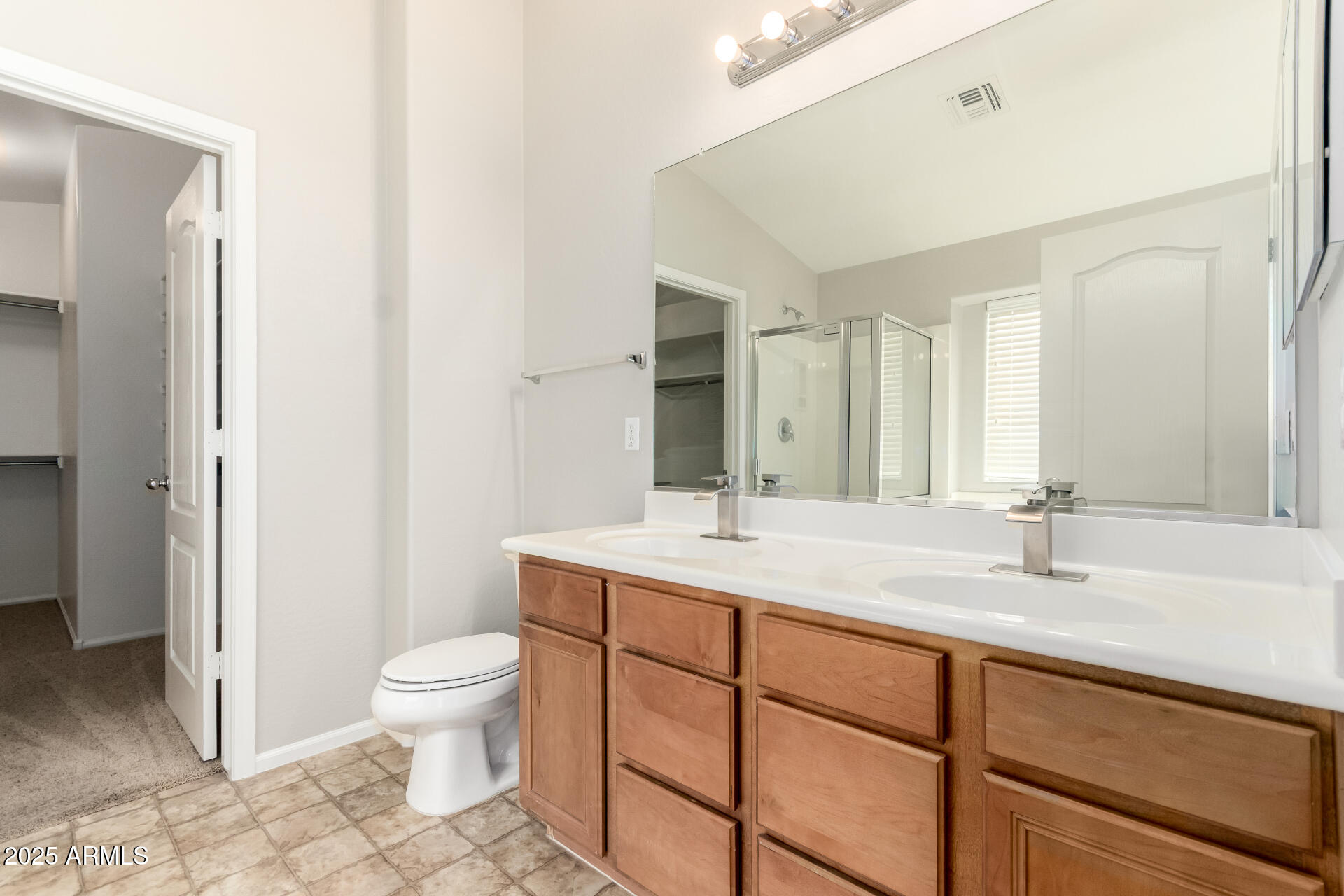 44865 West Woody Road Maricopa, AZ 85139 - Photo 18 of 36 18 Master Bathroom