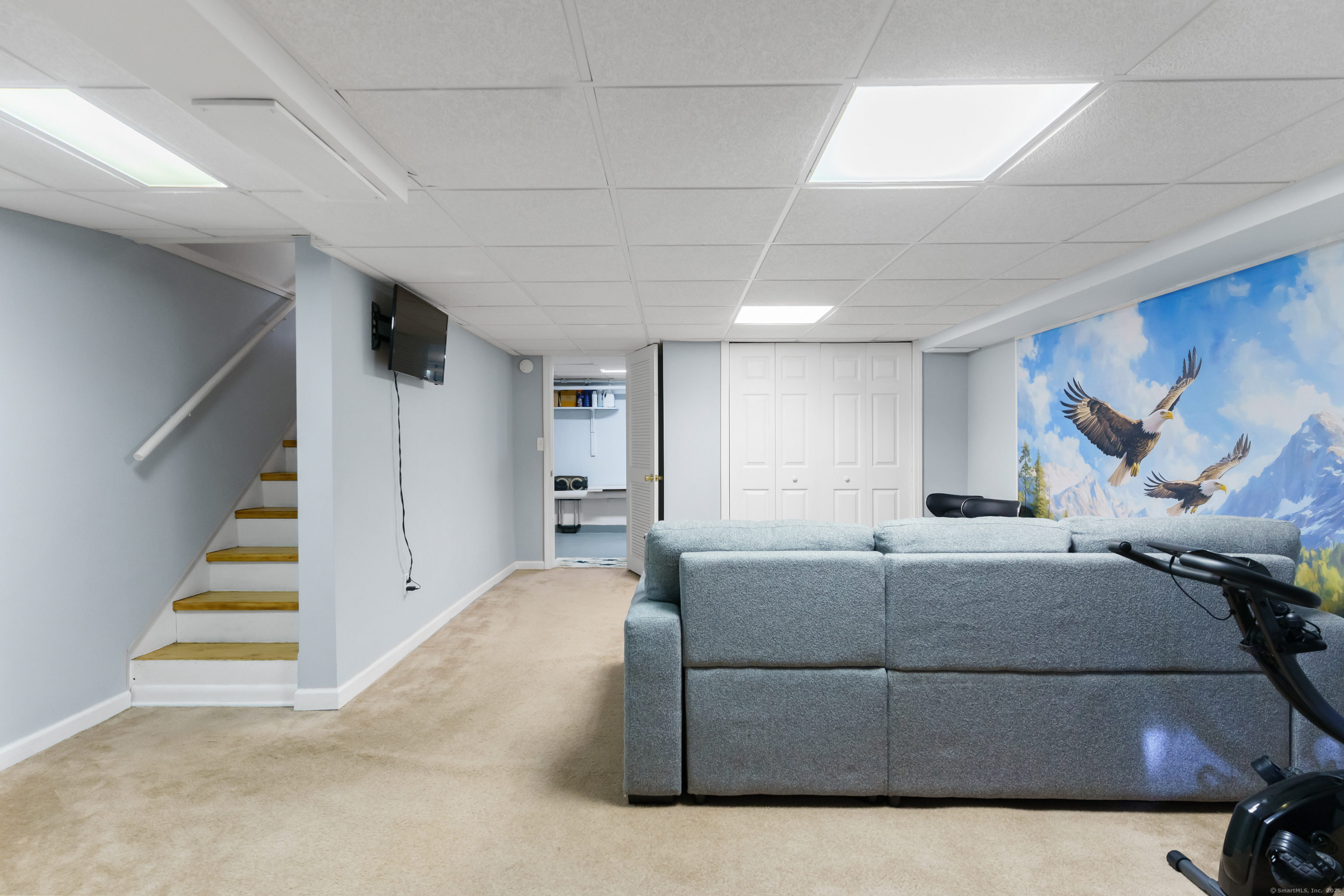 248 Centerbrook Road Hamden, CT 06518 - Photo 20 of 30 a living room with furniture