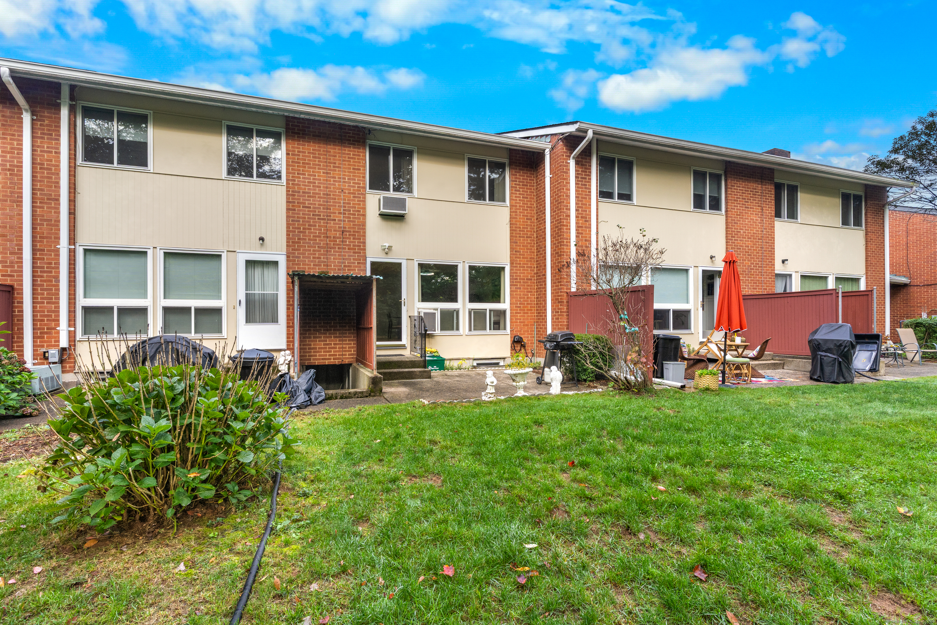 248 Centerbrook Road Hamden, CT 06518 - Photo 29 of 30 a front view of house with yard
