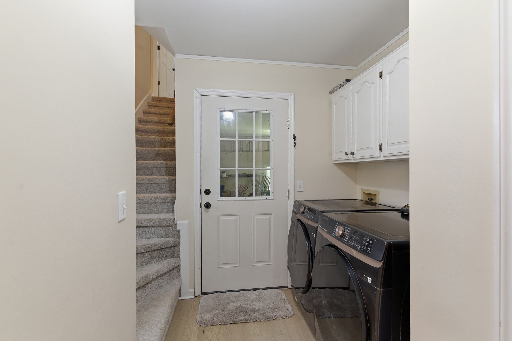 99 Smoke Rise Circle Manchester, TN 37355 - Photo 20 of 45 a kitchen with granite countertop a stove and a sink