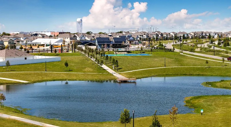 162 Hayloft Lane Elgin, TX 78621 - Photo 22 of 26 a view of a tennis ground