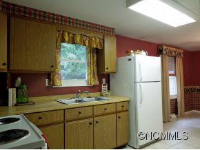 130 South Hillside Street Rutherfordton, NC 28139 - Photo 11 of 24