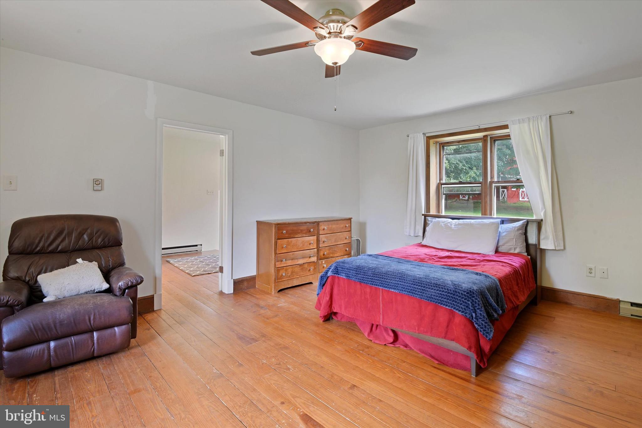 6953 Linganore Road Frederick, MD 21701 - Photo 29 of 42 BR #3 has it's own 1/2 bath