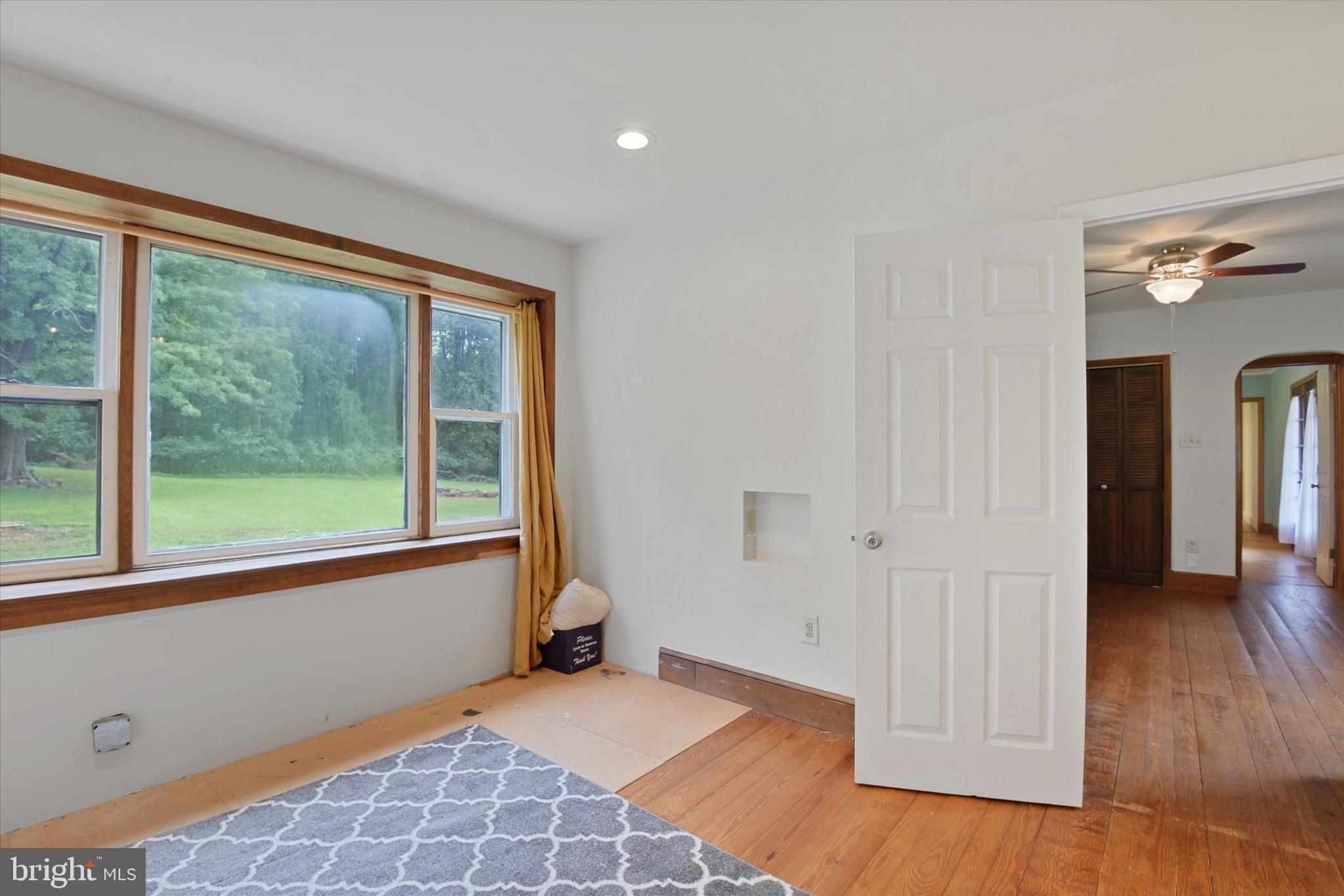 6953 Linganore Road Frederick, MD 21701 - Photo 32 of 42 1/2 Ba, main level offers space for Full Bath.